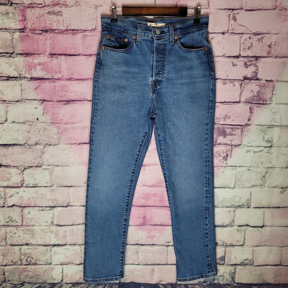 LEVI'S WEDGIE STRAIGHT HIDDEN BUTTON FLY W30 L28 MEDIUM BLUE WASH JEANS